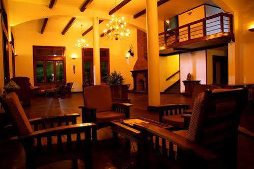 Oak Field Resort Муннар Екстер'єр фото