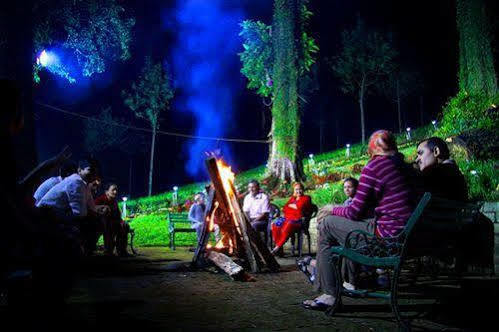Oak Field Resort Муннар Екстер'єр фото